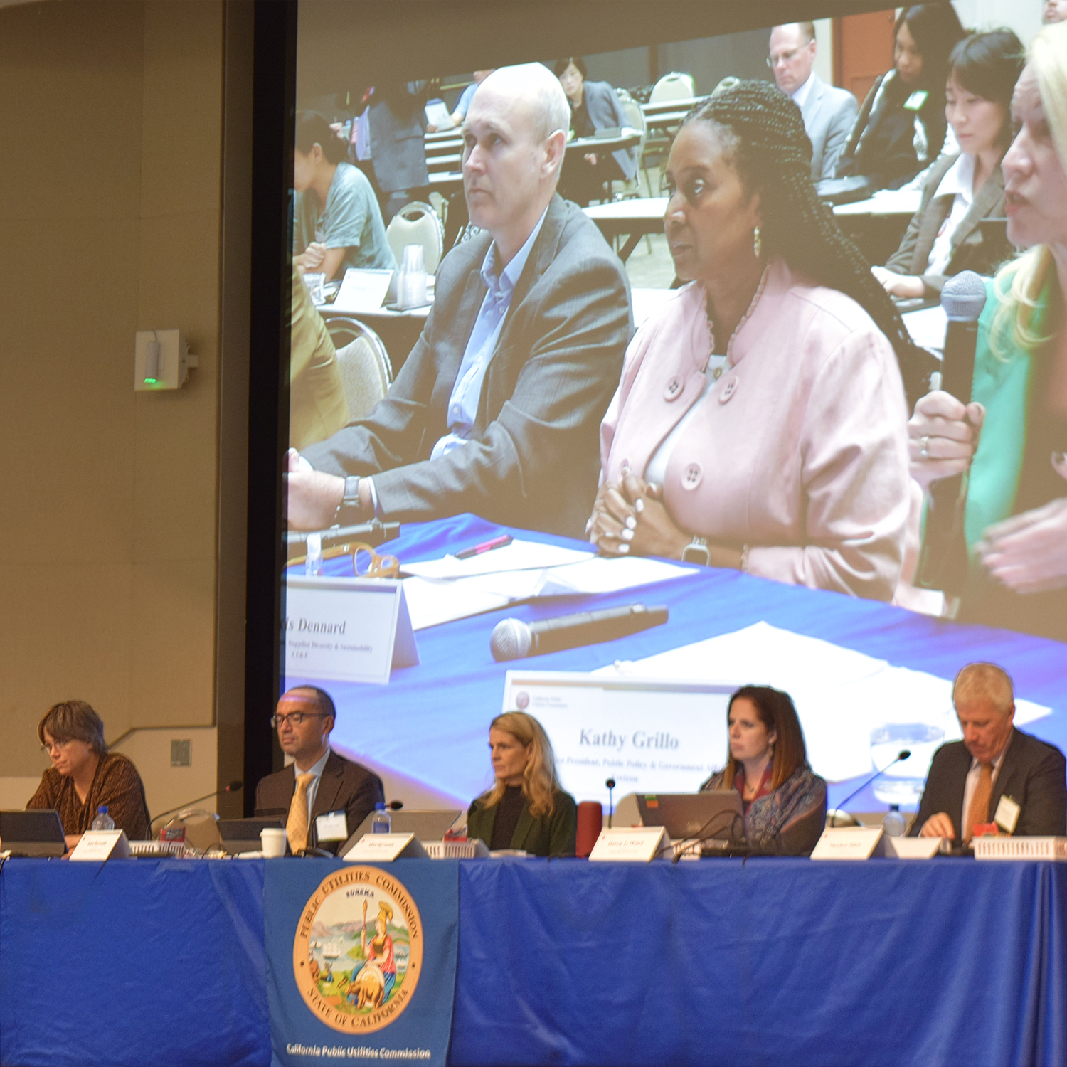 A panel of CPUC Commissioners at an En Banc event.